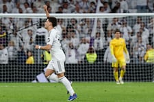 Arda Güler anota descomunal GOLAZO de medio campo en el triunfo del Real Madrid 4-1 sobre el Elche | VIDEO