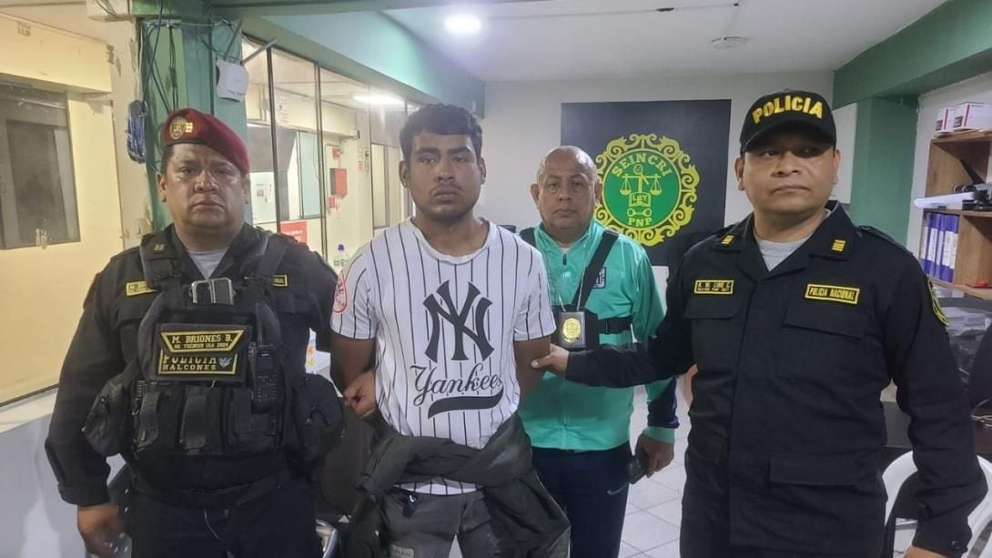 Venezolano afirmó que cobró 300 soles por dejar el explosivo. Foto: PNP