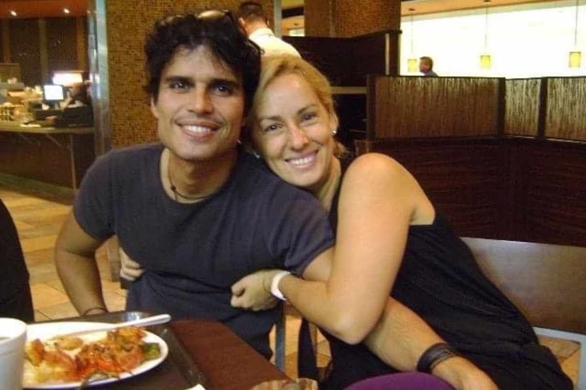 Cinthya Martínez Turner al lado de su amado Pedro Suárez Vértiz. ( Instagram)