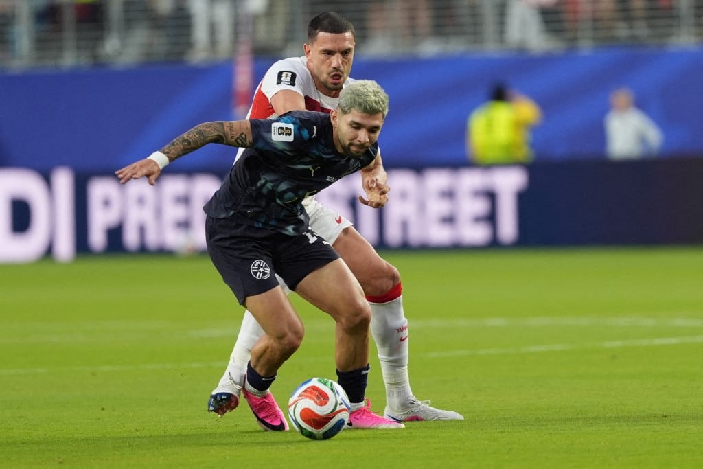 Paraguay vs. Turquía. (Photo by Tayfun Coskun / Anadolu via AFP)