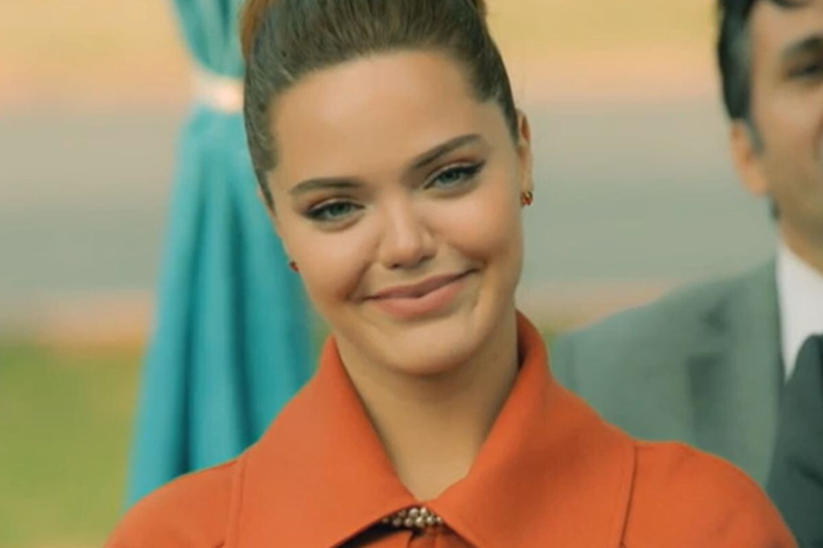 Hilal Altınbilek como Züleyha Yaman durante un capítulo de "Tierra amarga" (Foto: Tims & B Productions)