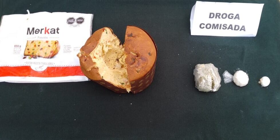 Se halló gran cantidad de droga PBC, marihuana y cocaína dentro de panetón