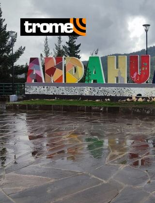 Andahuaylas vuelve a tener conexión aérea con Lima: pobladores festejaron con danzantes y comida típica