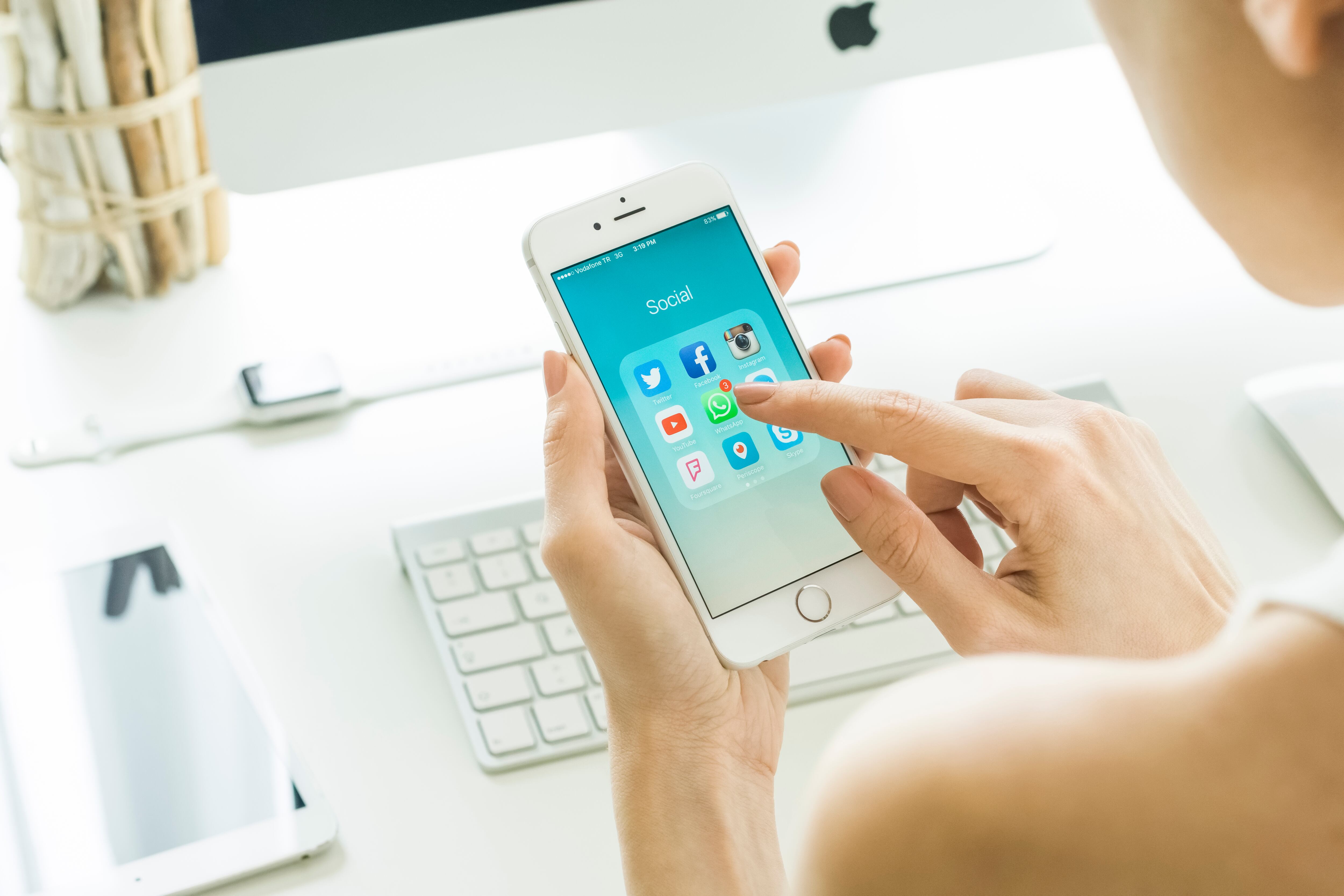 Un mal uso de la aplicación puede potenciar la desconfianza. Foto: iStock.