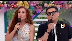 Carloncho gilea a Janet y ella le pide REVISAR su celular en vivo para darle confianza: “Mira lo que pasó con Chikiplum”