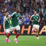 ¡México lindo! El conjunto ‘azteca’ venció con autoridad por 2-0 a Ecuador y sigue en carrera en el Mundial 2026