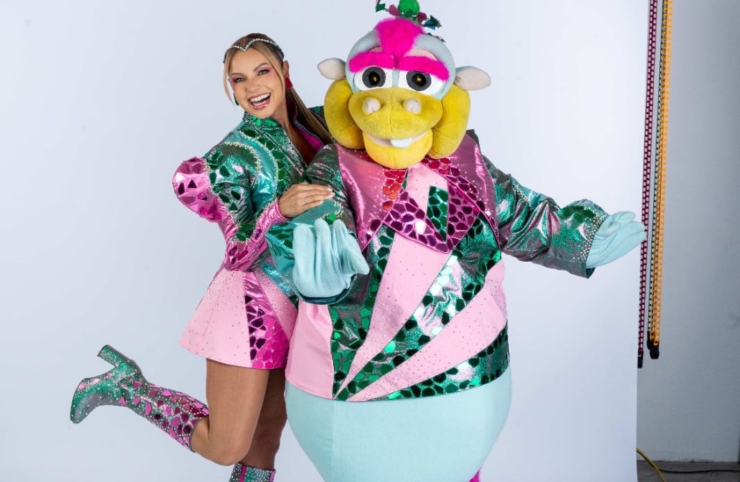 Pareja televisiva celebra 30 años desde que se estrenó el programa "Karina y Timoteo" y presentará un espectáculo de aniversario.