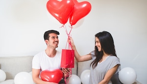 ¿Todavía no sabes qué regalar por ‘San Valentín’? Aquí te damos seis opciones para sorprender a esa persona especial