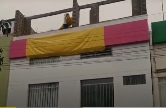 Consternación en Comas por atentado contra agencia bancaria. (La voz de Comas)