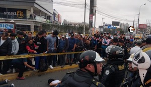 Policía frustra el asalto a banco de Lima norte en pleno paro de transportistas y captura a cinco ‘marcas’ extranjeros