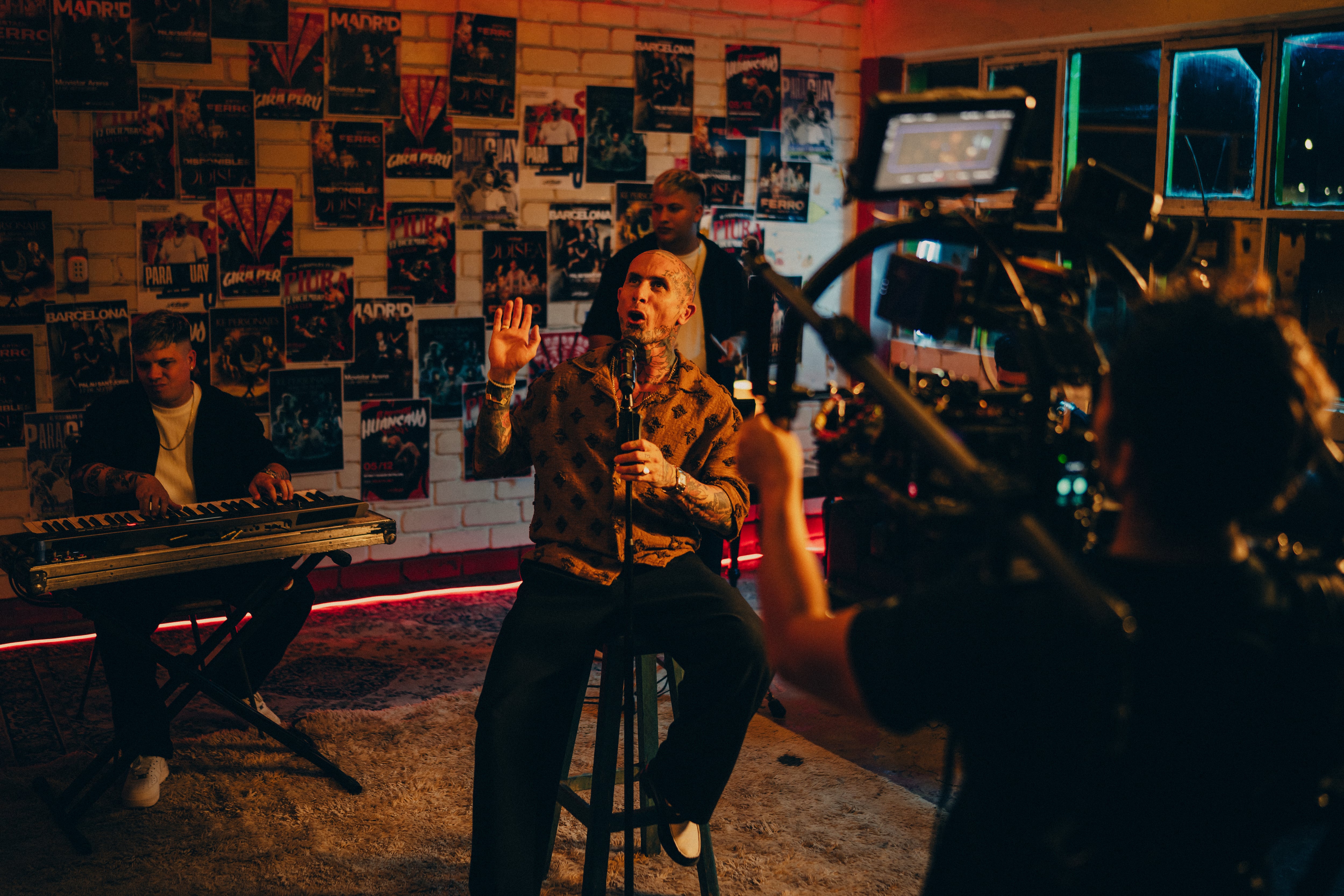 Ke Personajes grabó videoclip en playas del sur de Lima