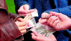 Cuida a tus hijos de las drogas