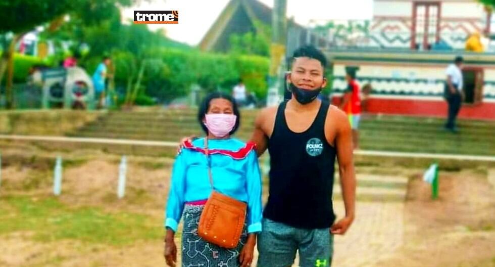 Atleta peruano Mauro Valera contento en la foto, al lado de su madre. (Trome)