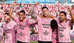 ‘Antes de irme de este mundo quiero ver campeón a mi Boys’, me dice con la voz apagada mi tío ‘Cicuta’