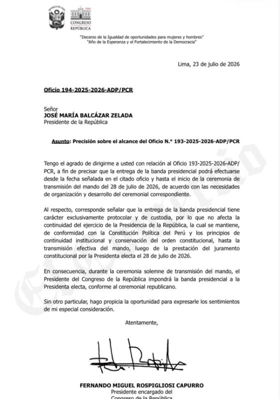 En el documento indica que podría entregar la banda presidencial el 27 de julio o el 28 de ese mes, pero antes de la ceremonia de toma de mando.