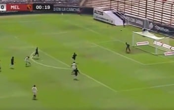 Golazo de Jairo Concha ( Canal Youtube Universitario)