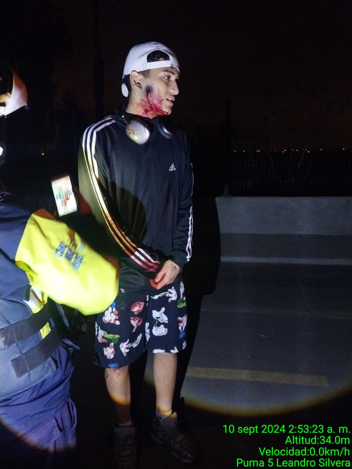 Extranjero fue auxiliado y llevado a un hospital.