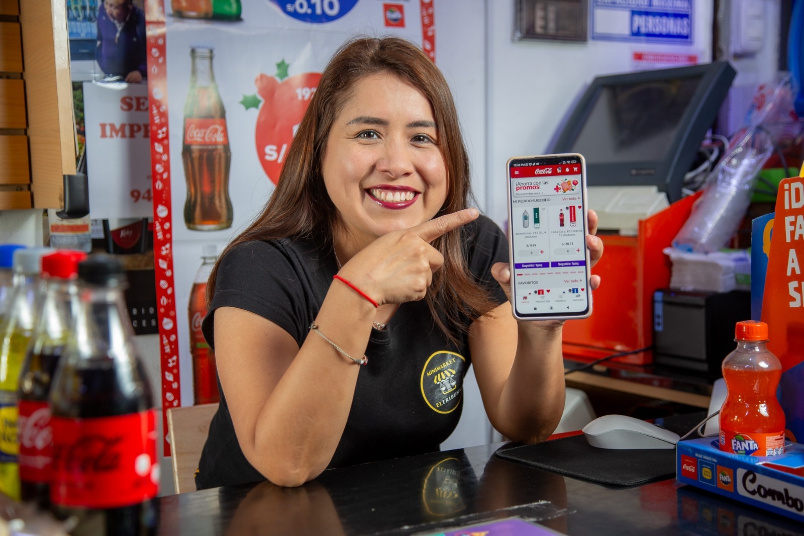 La app te permite dar seguimiento a tus órdenes y operaciones directamente desde tu celular.