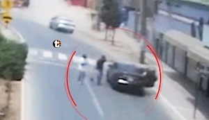 ¡Pánico en Puente Piedra! Falsos pasajeros asesinan a colectivero de 19 balazos y Policía detiene a dos menores de edad | VIDEO