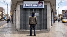 ¡Golpe al bolsillo y los trámites! Reniec suspende atención los fines de semana por falta de presupuesto