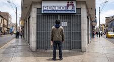 ¡Golpe al bolsillo y los trámites! Reniec suspende atención los fines de semana por falta de presupuesto