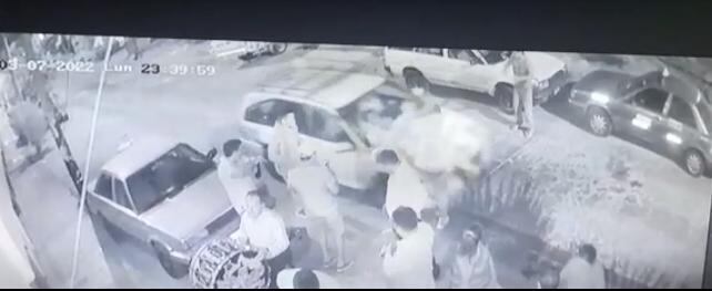 Luis Miguel Huamaní Quinto (22), fue intervenido, a bordo de un auto y en aparente estado de ebriedad, por atropellar y herir a tres amigos.