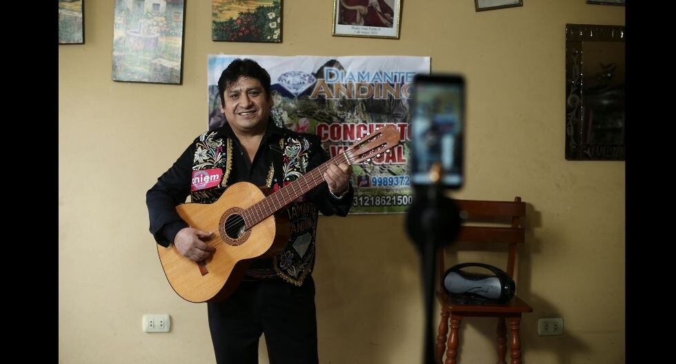 Desde que tiene uso de razón ya cantaba allá en su querida Huancavelica.