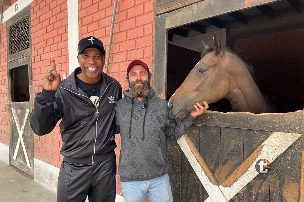 Cuto y Juan Diego junto a uno de sus nuevo potrillos (Foto: GEC)