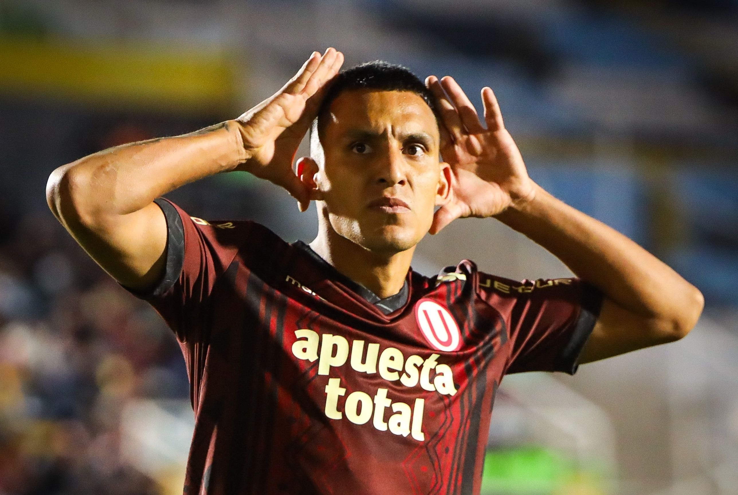 Alex Valera volvió a marcar con Universitario y lo volvió a poner en carrera por el título del Clausura. (Universitariode Deportes)