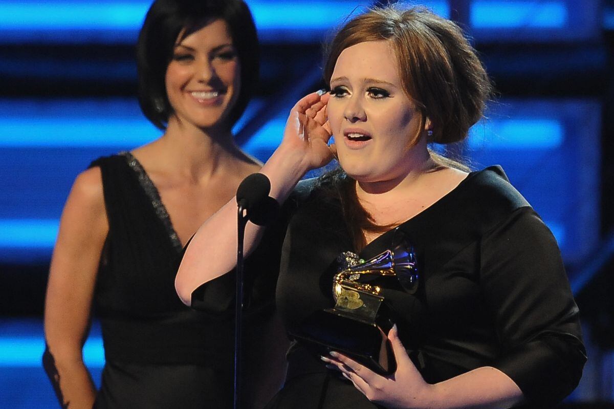 Adele gana su Premio Grammy al Mejor Artista Nuevo durante la 51a entrega anual de los premios Grammy celebrada en el Staples Center de Los Ángeles el 8 de febrero de 2009 (Foto: AFP)