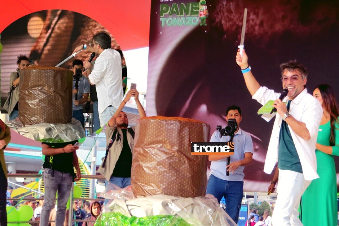 Celebran con 'panetonazo'. Renzo Schuller da el corte al panetón de casi 100 kilos, preparado por Tottus. (Compos. Estefano Cortez/ Isabel Medina /Trome).