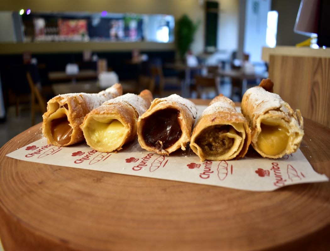 Popular churrería estrena sabor en el marco del Día del Churro.