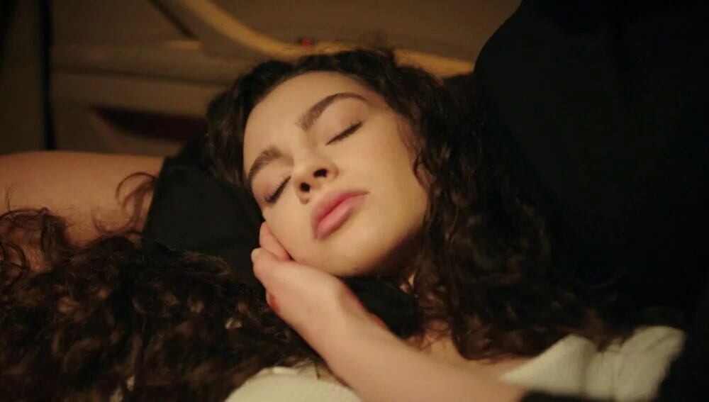 Asiye se golpea la cabeza y queda inconsciente (Foto: NG Medya)