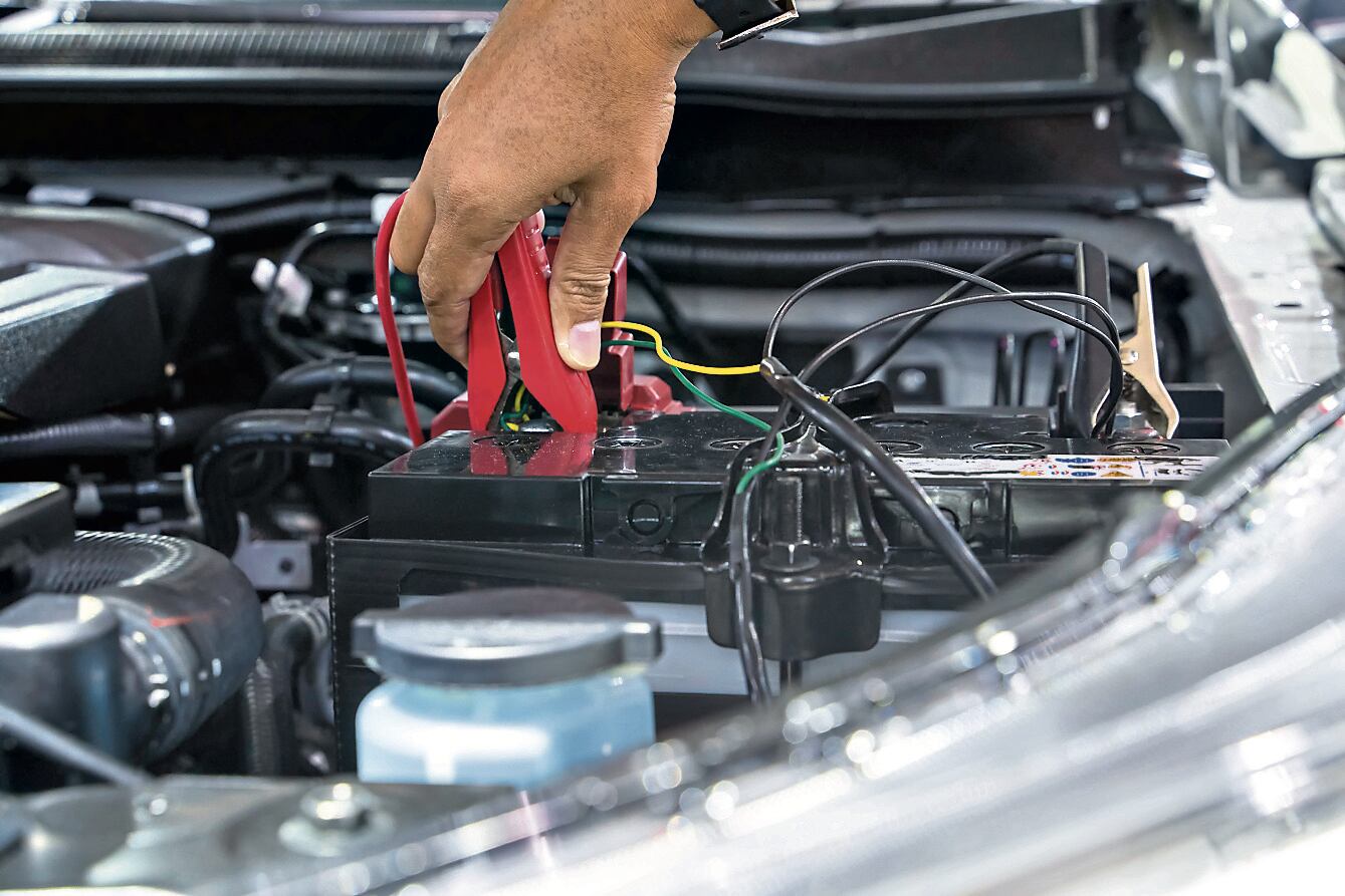 Las bajas y altas temperaturas o incluso tener el vehículo sin funcionar por muchos días pueden restar tiempo de vida a este elemento. (Foto: Getty Images)