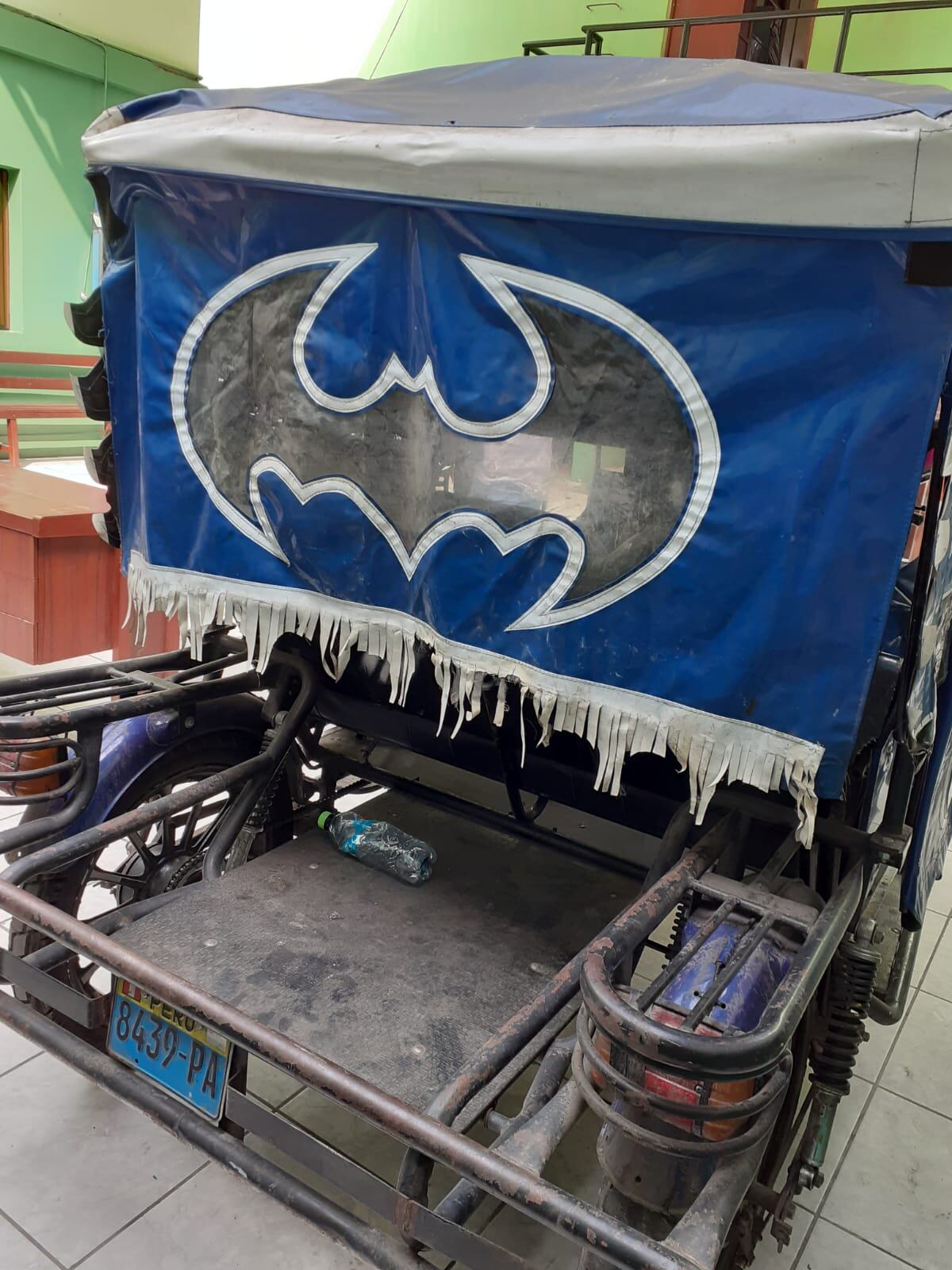 Madre de familia da detalles del violento atraco que fue víctima cuando fue arrastrada por unos delincuentes en mototaxi para robarle su celular y dinero de su negocio. (foto TROME)