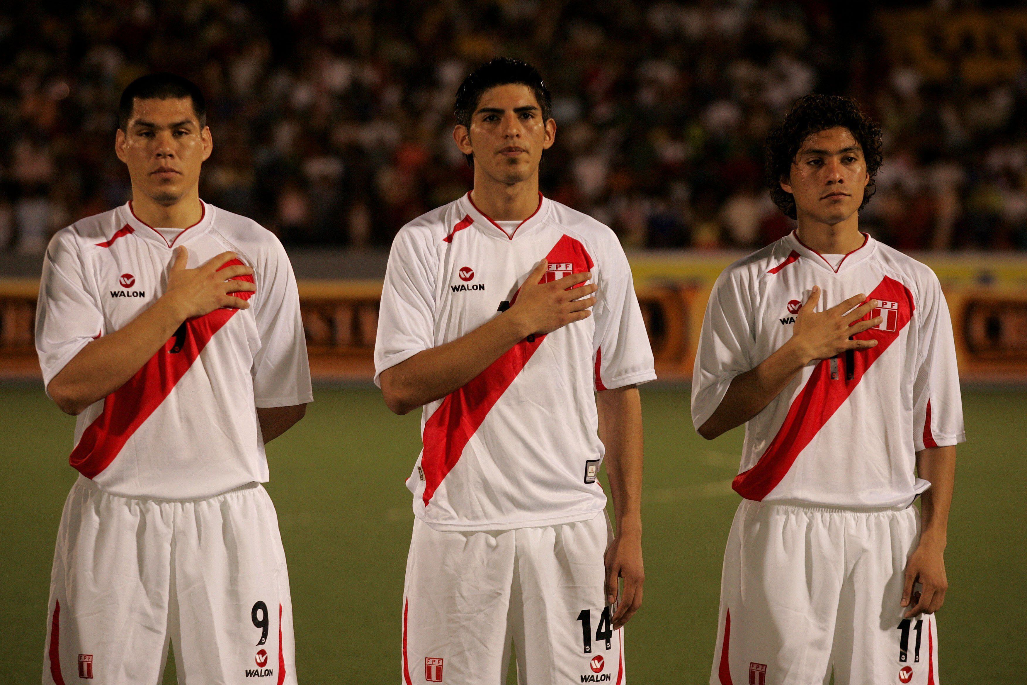 Carlos Zambrano debutó con la selección peruana adulta en un amistoso en Iquitos y luego tuvo su estreno oficial en Eliminatorias (Foto: GEC)