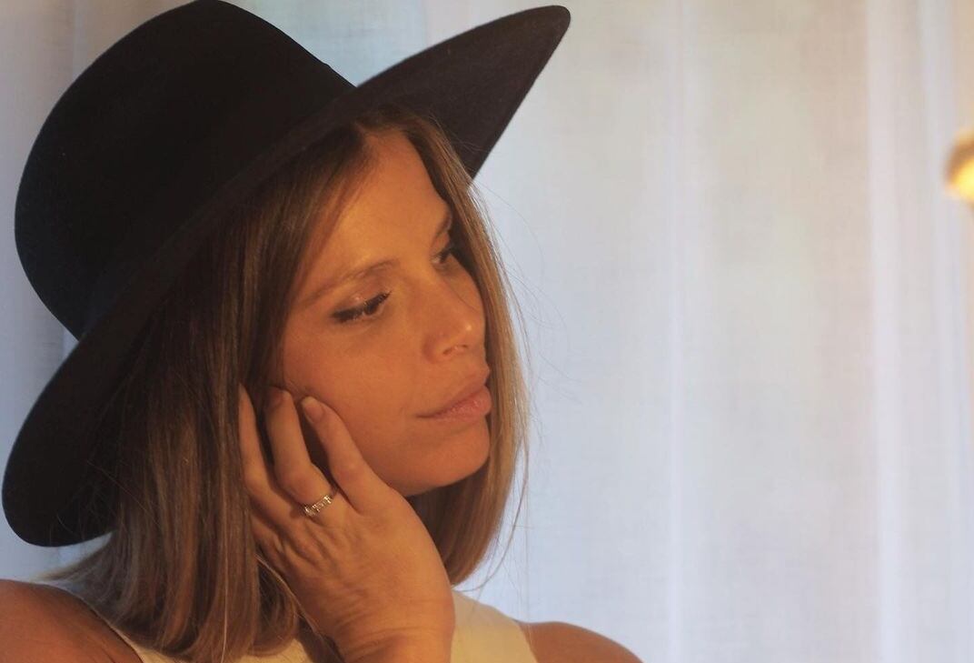 En su libro, Núria Tomás se define a sí misma como mujer, mamá, empresaria y actriz (Foto: Núria Tomás/ Instagram)