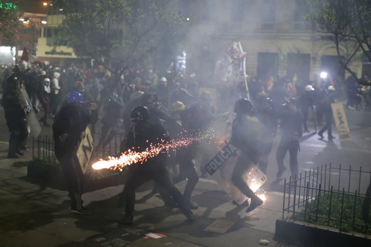 Varios hechos de violencia se registraron durante la marcha realizada en el Centro de Lima. (Foto: César Bueno / @photo.gec)