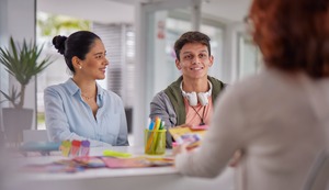 Becas: Dirigidas a estudiantes destacados en carreras creativas