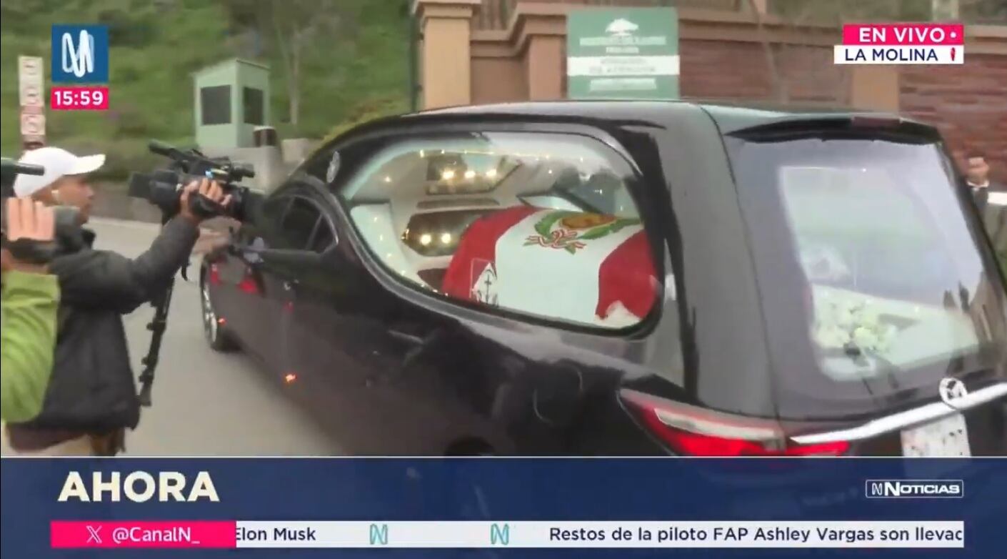 Féretro de la alférez FAP Ashley Vargas fue enterrado en estricto privado.