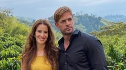 Actriz junto a William Levy.