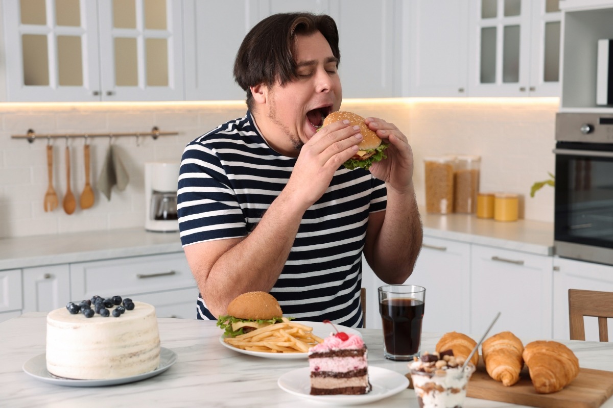 Comida chatarra causa múltiples males como obesidad, diabetes e hipertensión. Foto: Istock.