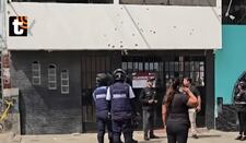 ¡Ráfaga de terror en SJM! Sicario dispara más de 20 veces contra restobar lleno de clientes y siembra el pánico