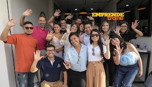 ¡Feliz día emprendedores! Nuestra Comunidad de Emprende Trome se reunió para celebrar este día tan especial