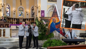 Cantantes de El Gran Combo se quiebran al entonar dos temas en memoria de Rafael Ithier | VIDEO