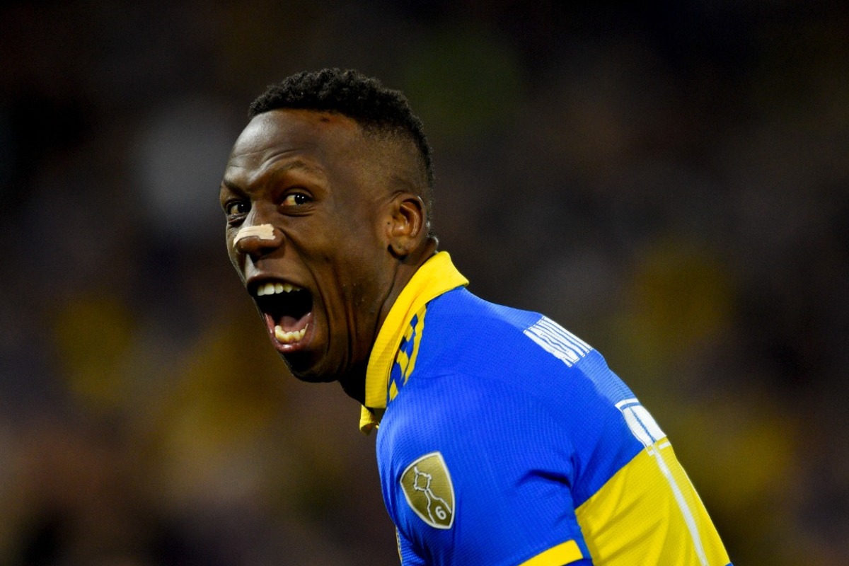 O sea, su prioridad no es la selección, era el partido ante Estudiantes de La Plata por la semifinal de la Copa Argentina. Prefiere la Copa Libertadores que un Mundial.