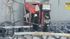 Ica: Delincuentes detonan dos cajeros automáticos para robar todo el dinero | VIDEO
