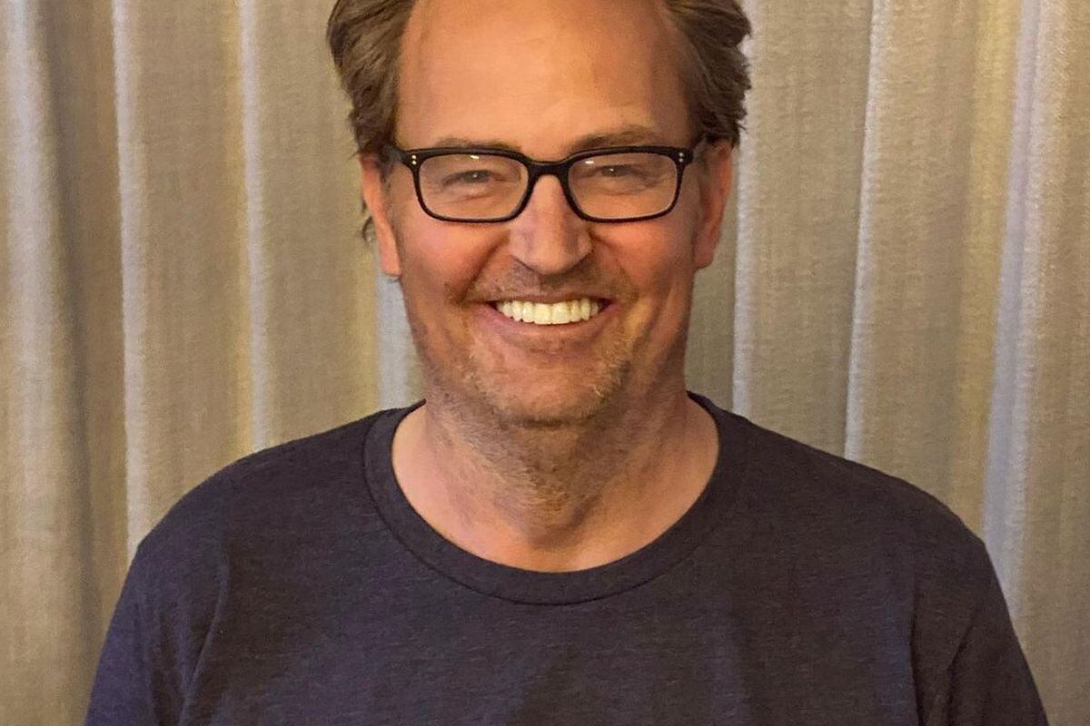 El actor de Chandler Bing de "Friends" dejó de existir el 28 de octubre de 2023 n su vivienda. Sus fans y el mundo de la actuación lloran su partida (Foto: Matthew Perry / Instagram)