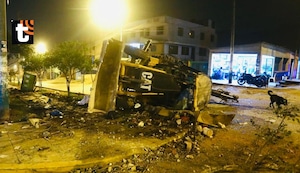 Vecinos de Jicamarca salvan de morir tras violento choque de retroexcavadora: conductor huyó después del accidente