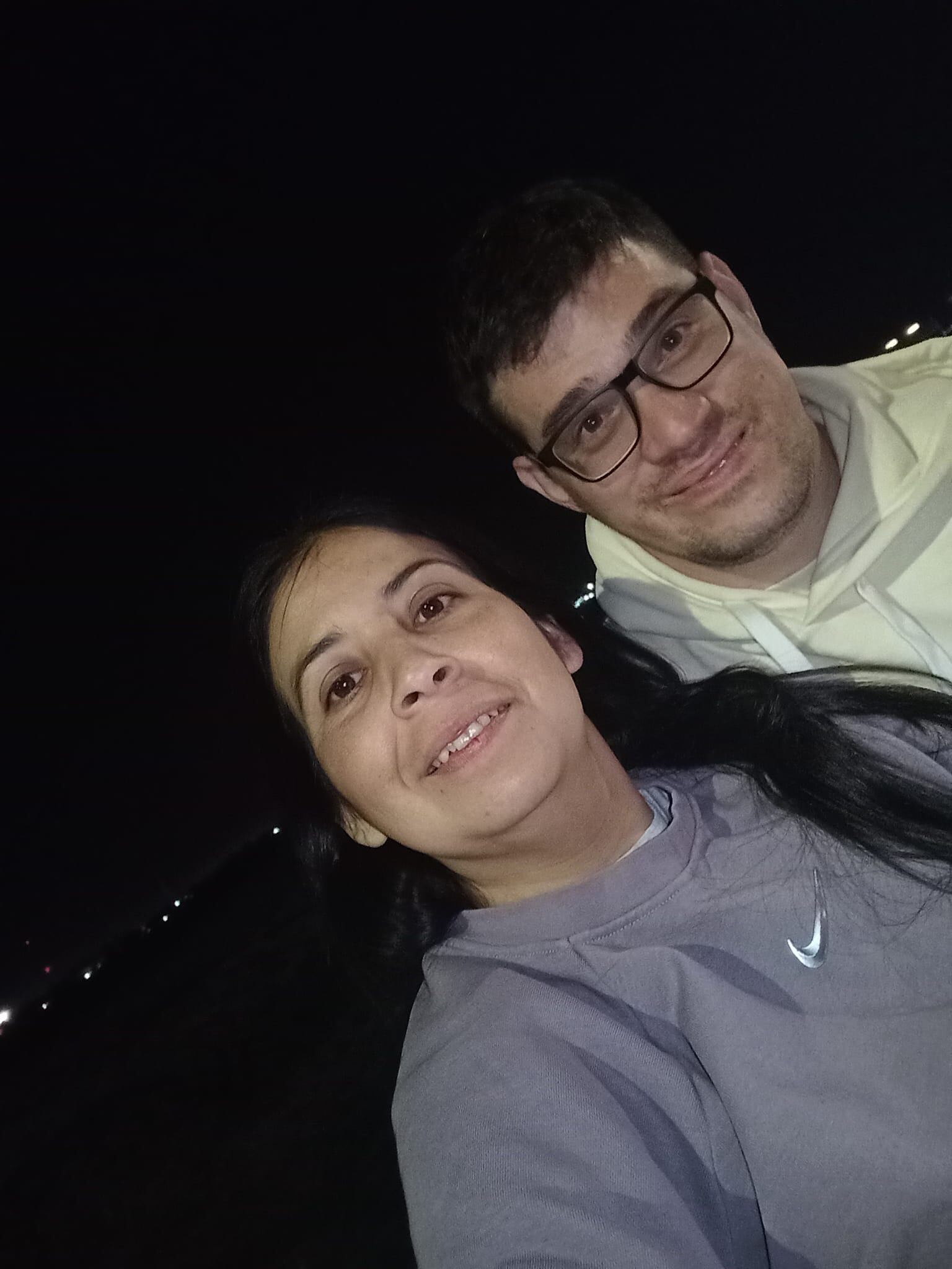 Luciano Palazesi y su esposa. (Foto: Facebook Luciano Palazesi)